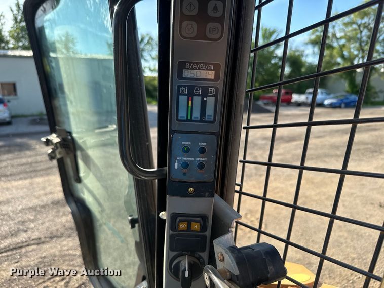 image for item EK1363 2020 Case SV280 skid steer loader