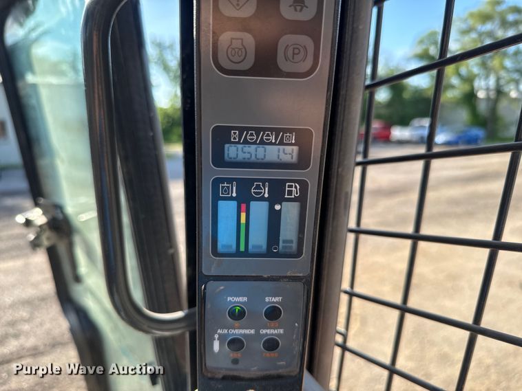 image for item EK1363 2020 Case SV280 skid steer loader