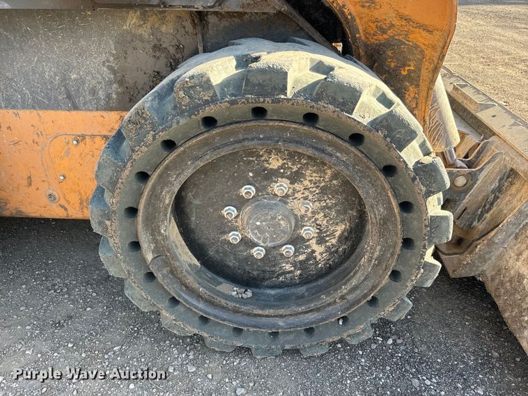 image for item EK1363 2020 Case SV280 skid steer loader