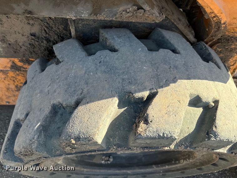 image for item EK1363 2020 Case SV280 skid steer loader