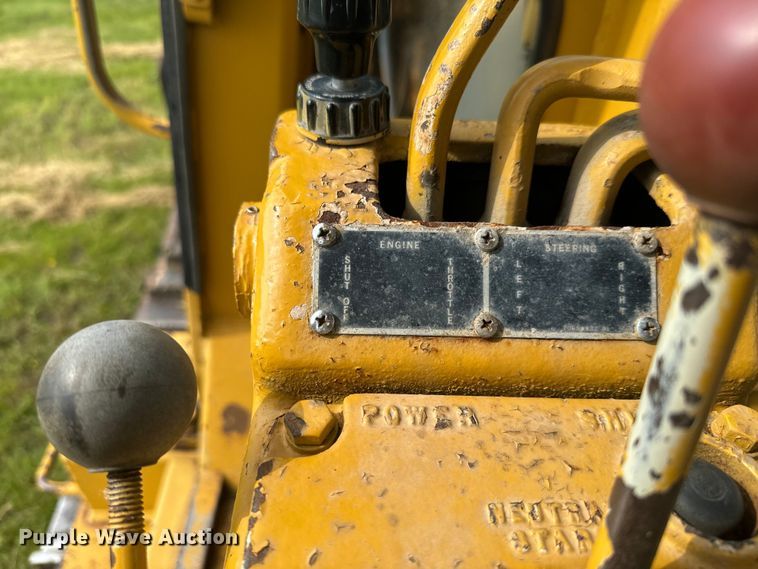 image for item EK1376 1981 Fiat-Allis 21C dozer