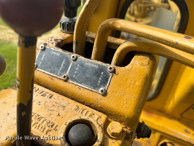 image for item EK1376 1981 Fiat-Allis 21C dozer