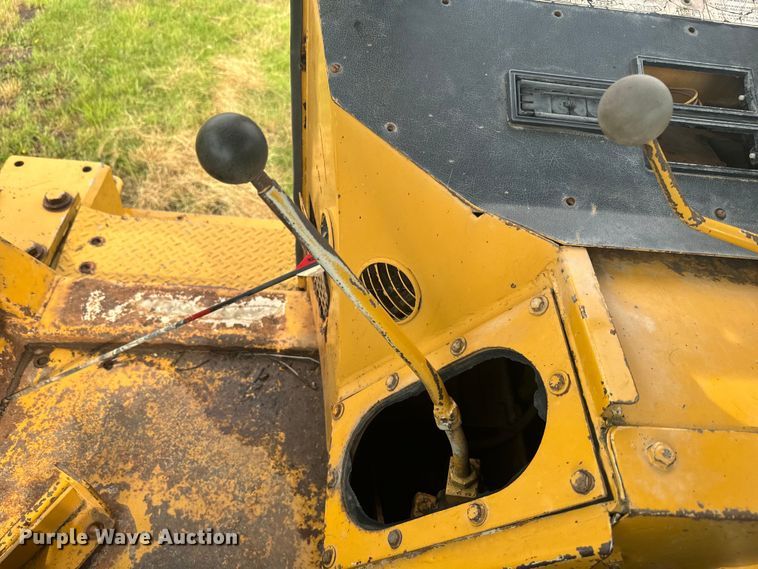 image for item EK1376 1981 Fiat-Allis 21C dozer