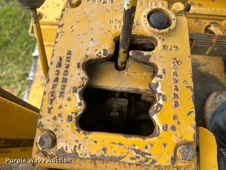 image for item EK1376 1981 Fiat-Allis 21C dozer