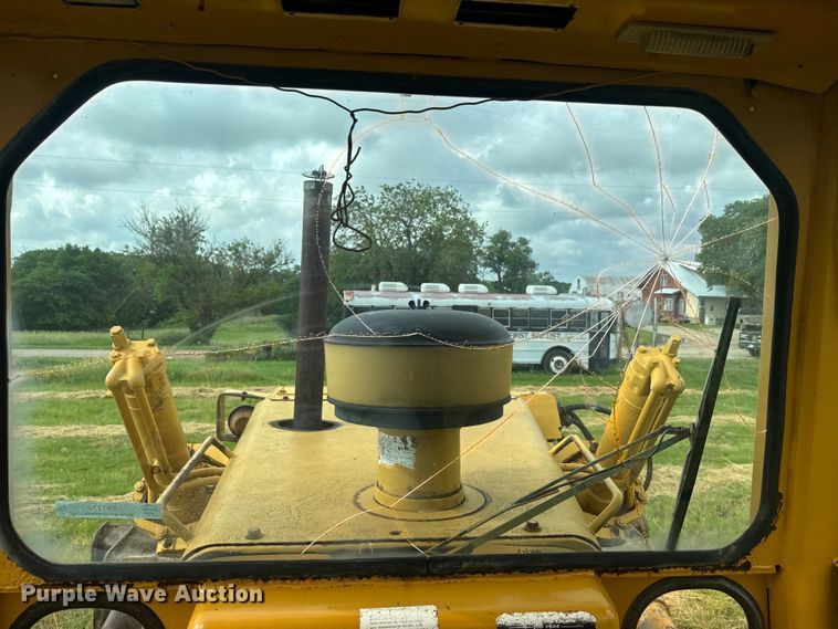 image for item EK1376 1981 Fiat-Allis 21C dozer