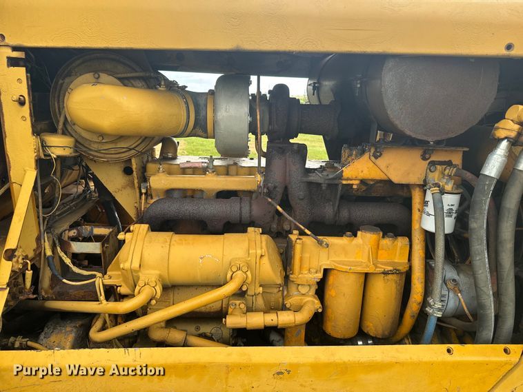 image for item EK1376 1981 Fiat-Allis 21C dozer