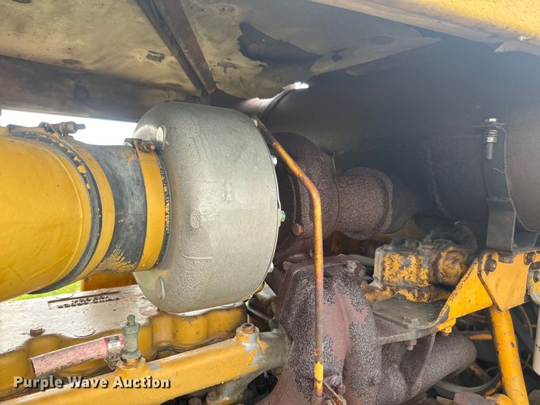 image for item EK1376 1981 Fiat-Allis 21C dozer