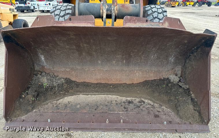 image for item EK1384 2013 JCB 437 wheel loader