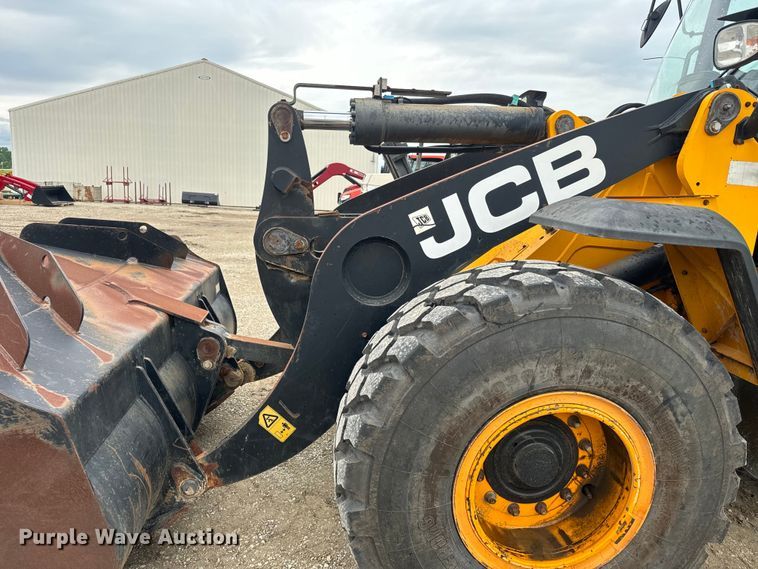 image for item EK1384 2013 JCB 437 wheel loader