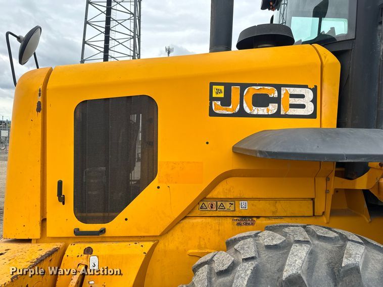 image for item EK1384 2013 JCB 437 wheel loader