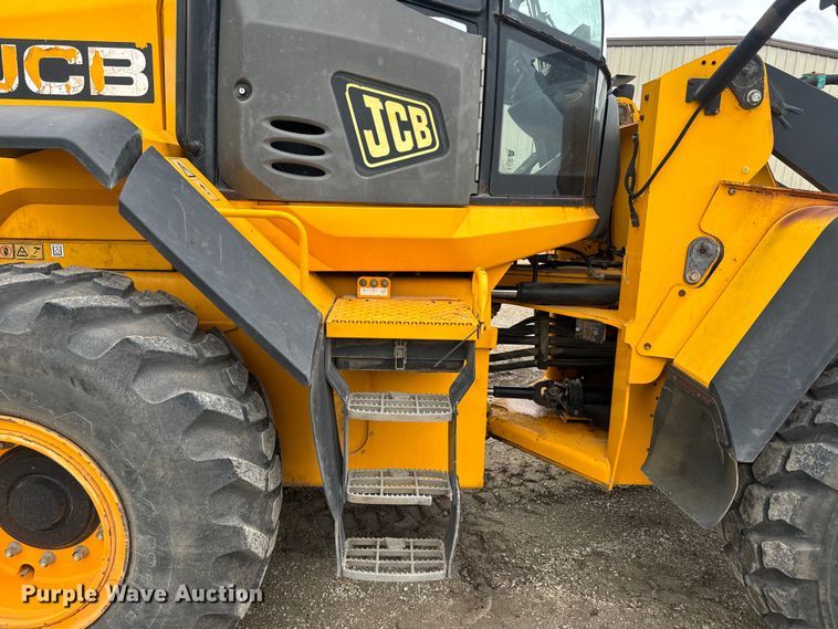 image for item EK1384 2013 JCB 437 wheel loader