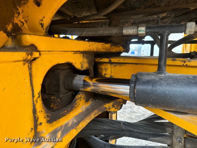 image for item EK1384 2013 JCB 437 wheel loader