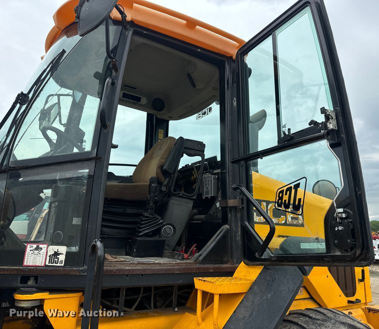 image for item EK1384 2013 JCB 437 wheel loader