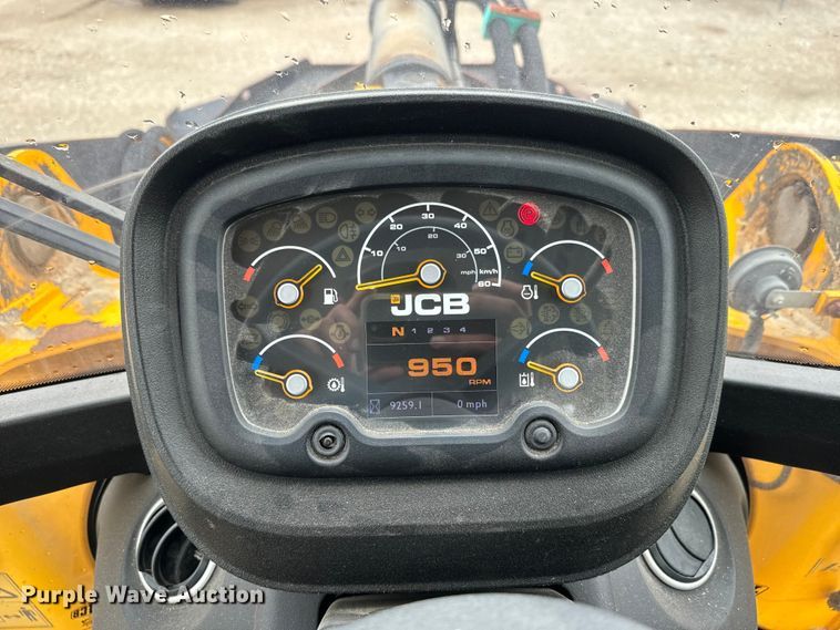 image for item EK1384 2013 JCB 437 wheel loader