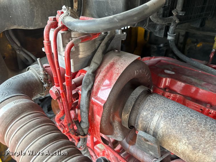 image for item EK1384 2013 JCB 437 wheel loader