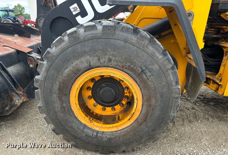 image for item EK1384 2013 JCB 437 wheel loader