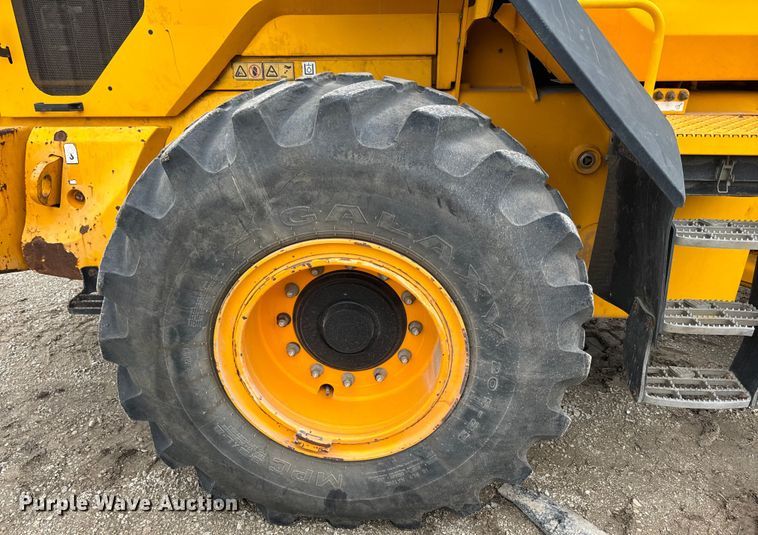 image for item EK1384 2013 JCB 437 wheel loader