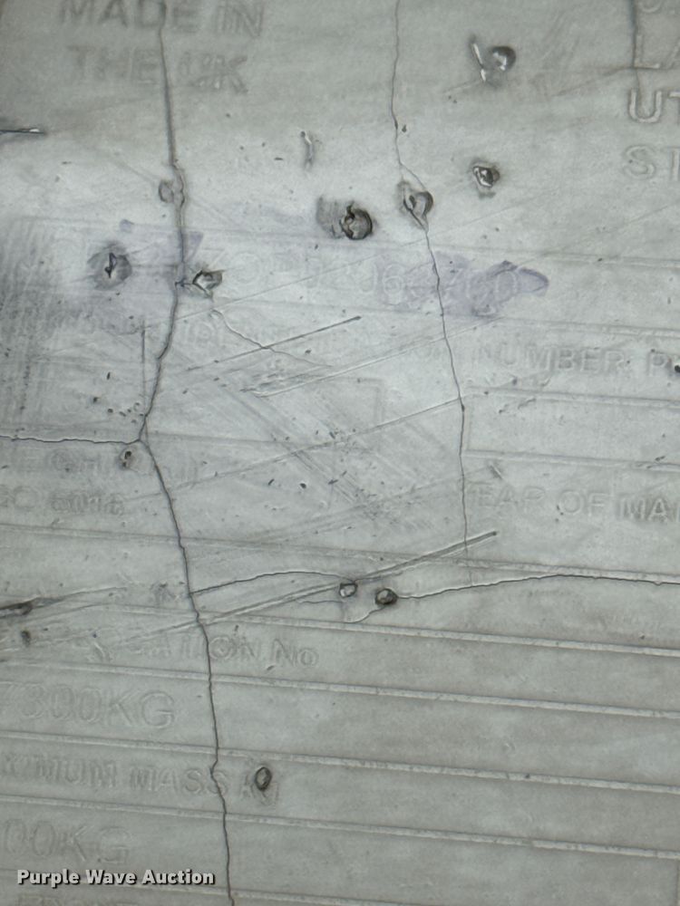 image for item EK1384 2013 JCB 437 wheel loader