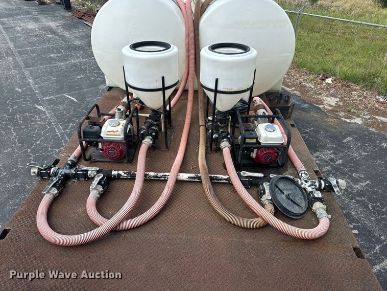 image for item EK1400 2006 International  4400 flatbed truck