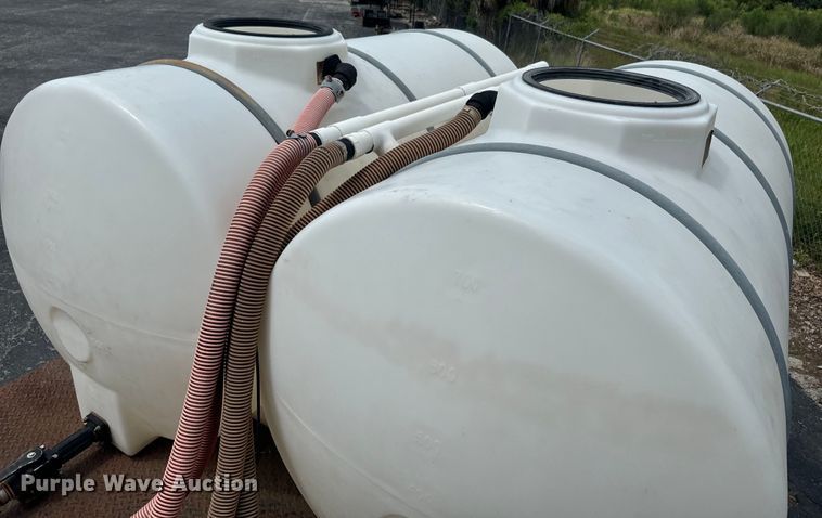 image for item EK1400 2006 International  4400 flatbed truck