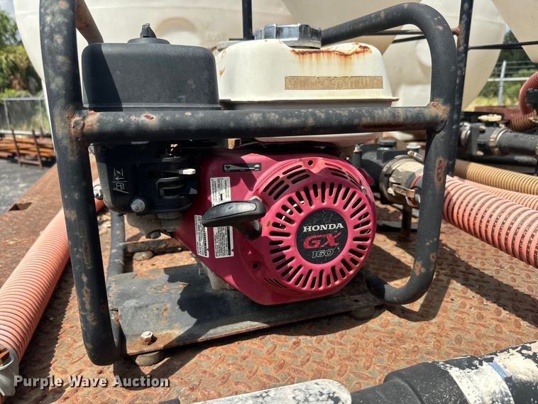 image for item EK1400 2006 International  4400 flatbed truck