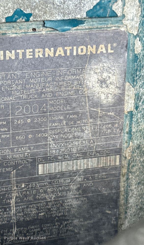 image for item EK1400 2006 International  4400 flatbed truck