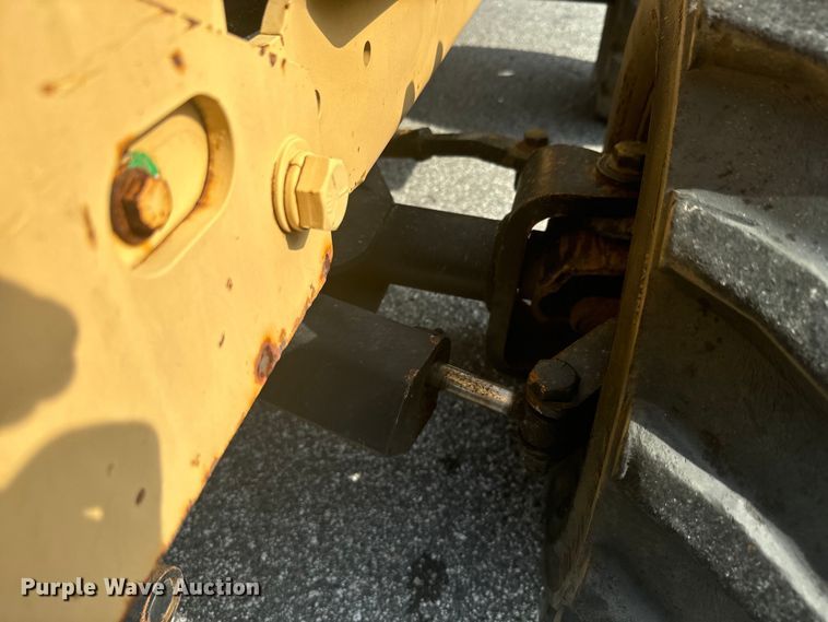 image for item EK1402 2007 Vermeer RT450 trencher