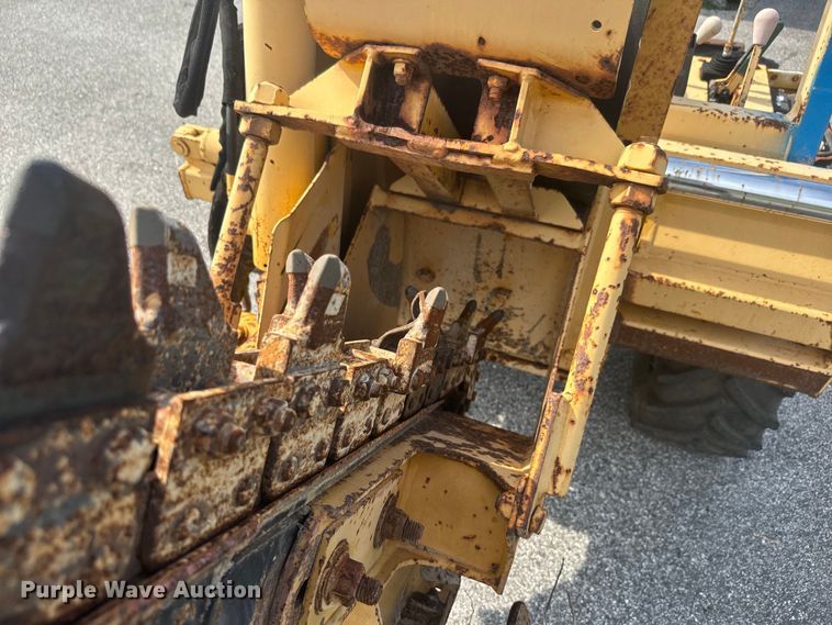 image for item EK1402 2007 Vermeer RT450 trencher