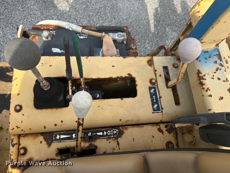 image for item EK1402 2007 Vermeer RT450 trencher