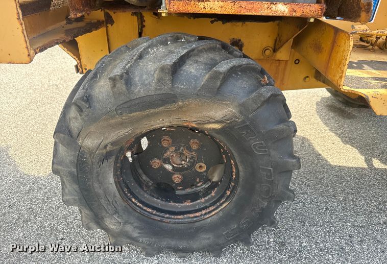 image for item EK1402 2007 Vermeer RT450 trencher