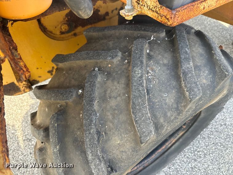 image for item EK1402 2007 Vermeer RT450 trencher