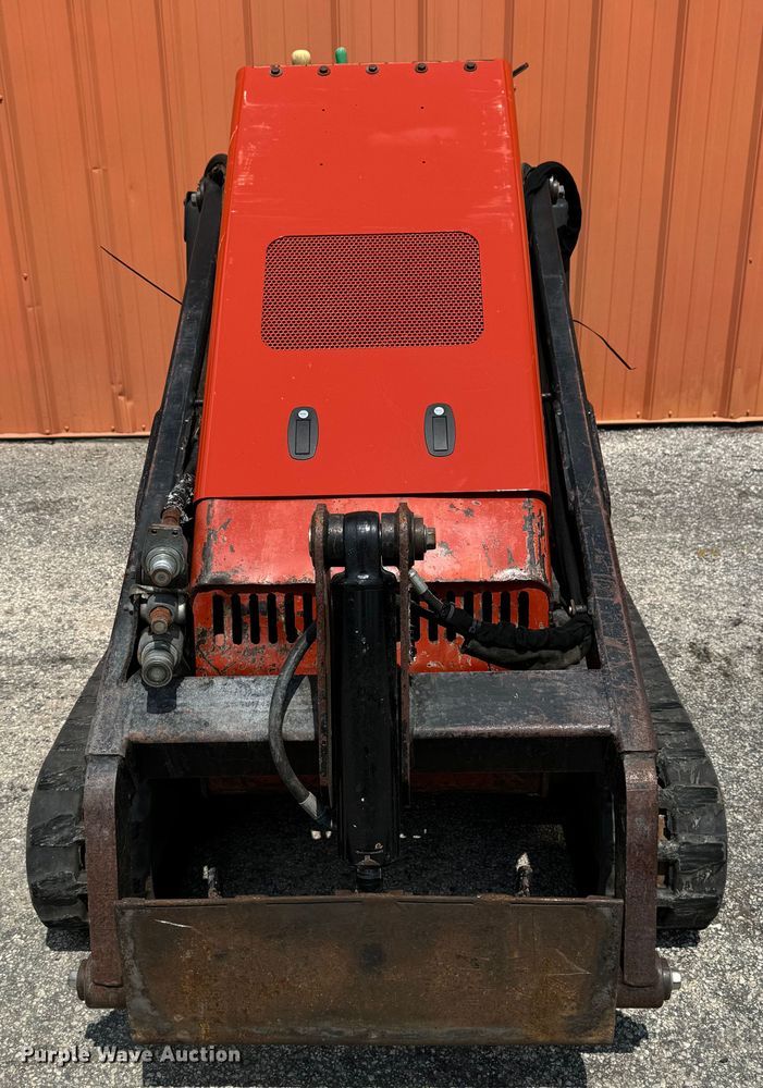 image for item EK1403 2006 Ditch Witch SK650 compact utility loader