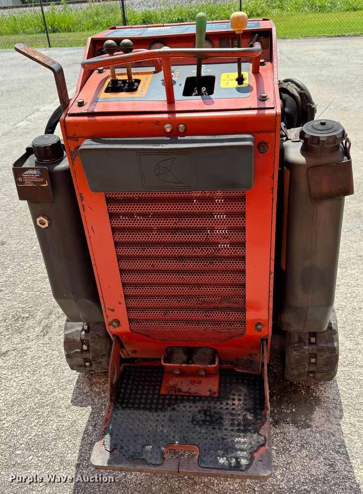 image for item EK1403 2006 Ditch Witch SK650 compact utility loader