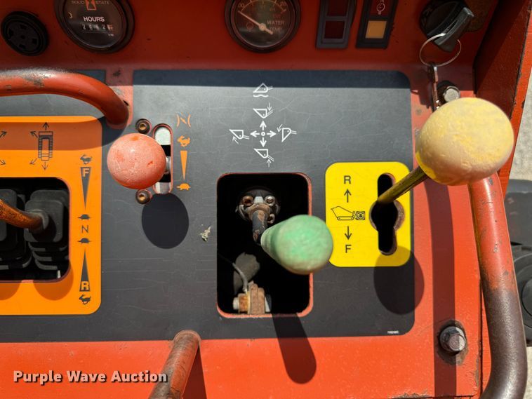 image for item EK1403 2006 Ditch Witch SK650 compact utility loader