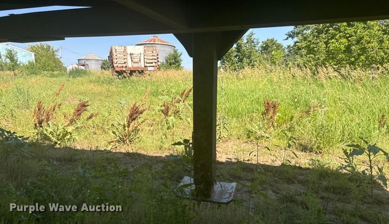 image for item EK1413 1994 Lufkin  end dump pup trailer