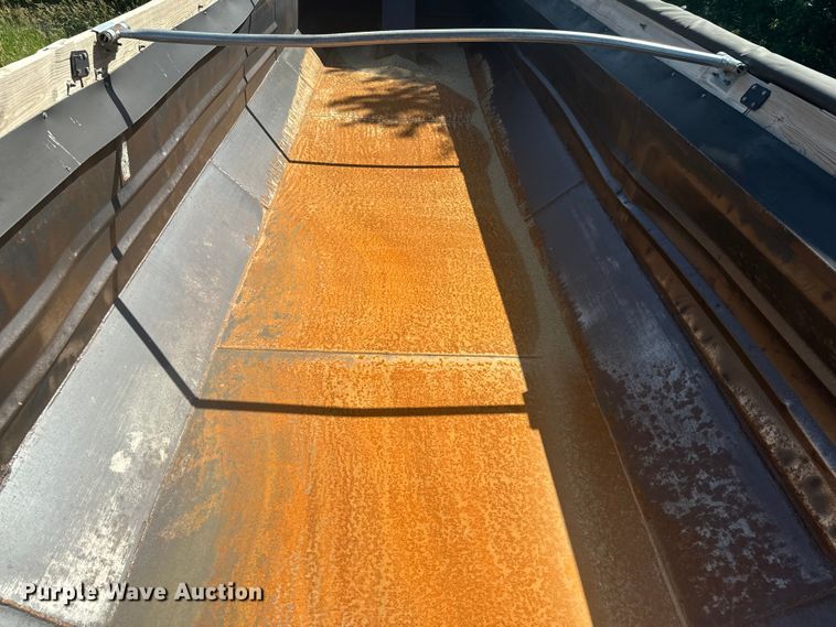 image for item EK1413 1994 Lufkin  end dump pup trailer