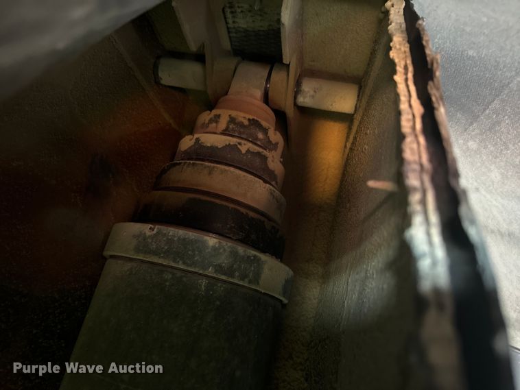 image for item EK1413 1994 Lufkin  end dump pup trailer