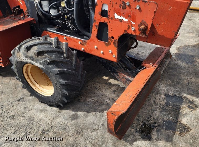 image for item EK1497 2005 Ditch Witch RT40 trencher