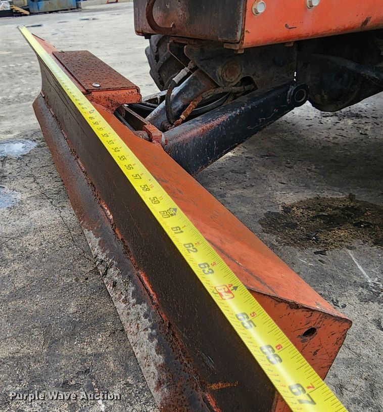 image for item EK1497 2005 Ditch Witch RT40 trencher