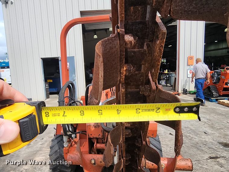 image for item EK1497 2005 Ditch Witch RT40 trencher