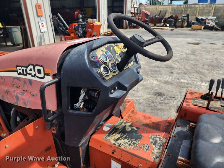 image for item EK1497 2005 Ditch Witch RT40 trencher