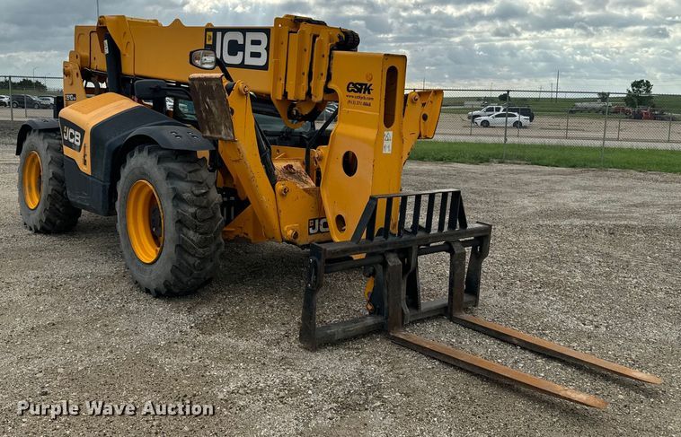 image for item EK1498 2014 JCB 510-56 telehandler