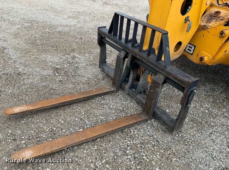 image for item EK1498 2014 JCB 510-56 telehandler