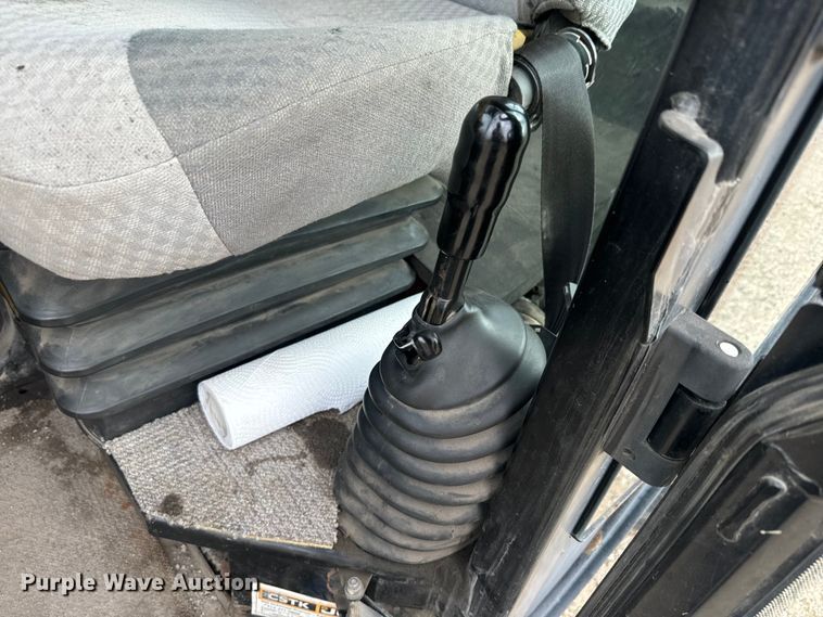 image for item EK1498 2014 JCB 510-56 telehandler