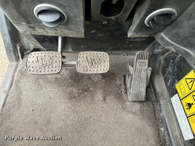 image for item EK1498 2014 JCB 510-56 telehandler