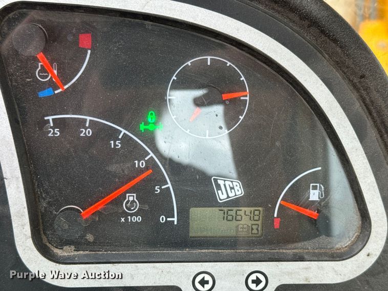 image for item EK1498 2014 JCB 510-56 telehandler