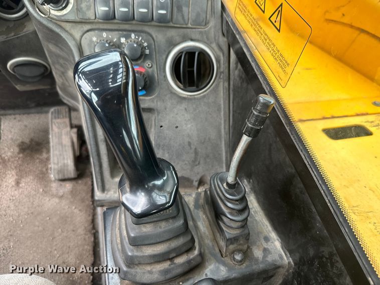 image for item EK1498 2014 JCB 510-56 telehandler