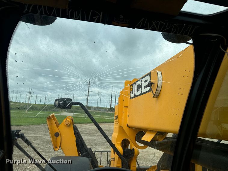 image for item EK1498 2014 JCB 510-56 telehandler