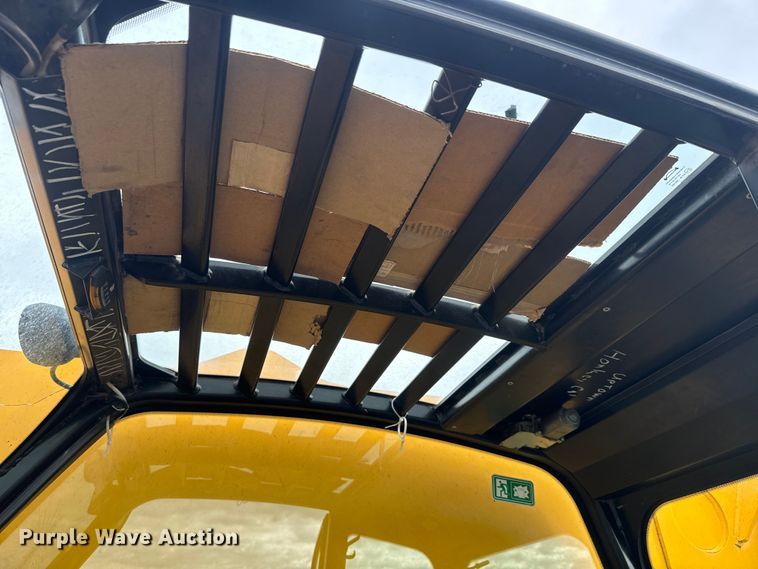 image for item EK1498 2014 JCB 510-56 telehandler