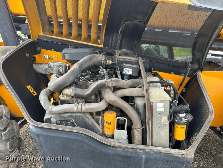 image for item EK1498 2014 JCB 510-56 telehandler